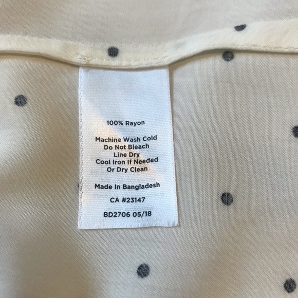 NWT. Talbots woman polka dot sleeveless top. SZ 3X. - Picture 4 of 4